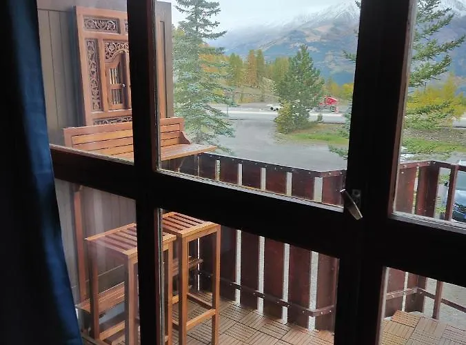 Super Sauze En Bas Des Pistes